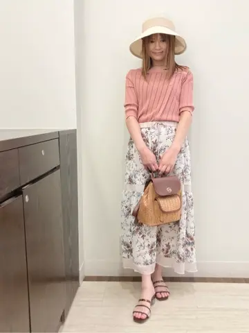 Feroux スタッフ コーディネート画像