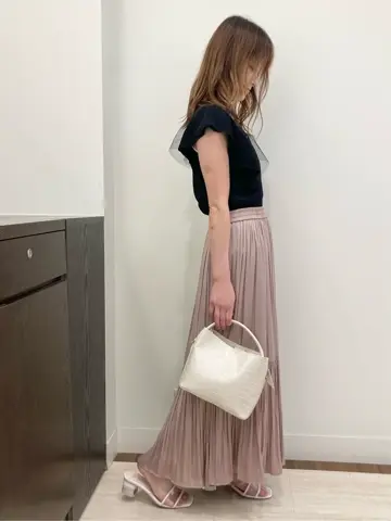 Feroux スタッフ コーディネート画像