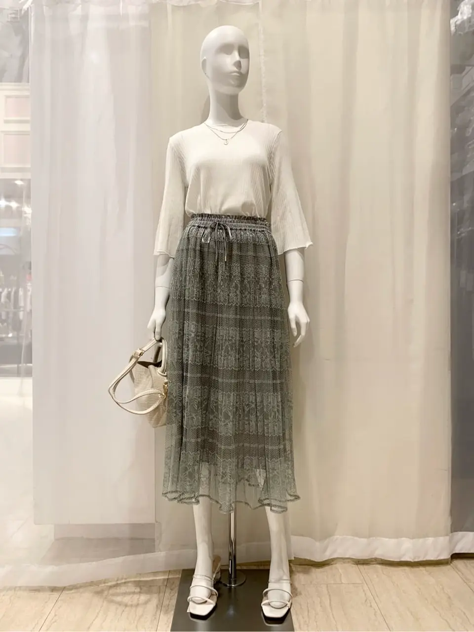  石原 コーディネート画像