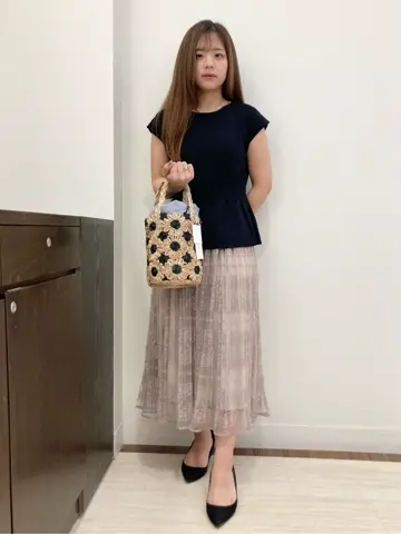 Feroux スタッフ コーディネート画像