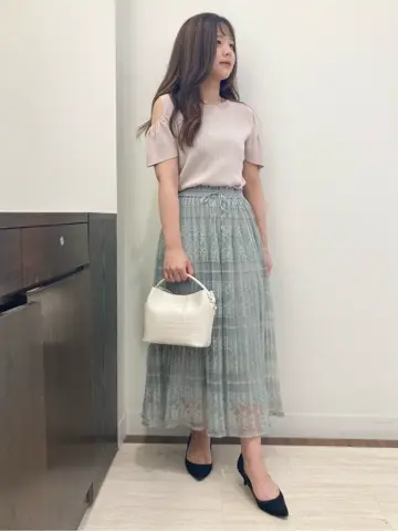 Feroux スタッフ コーディネート画像