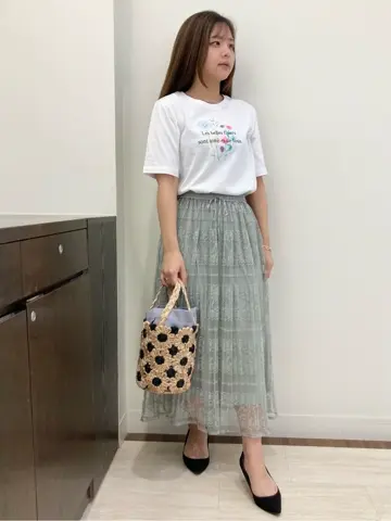 Feroux スタッフ コーディネート画像