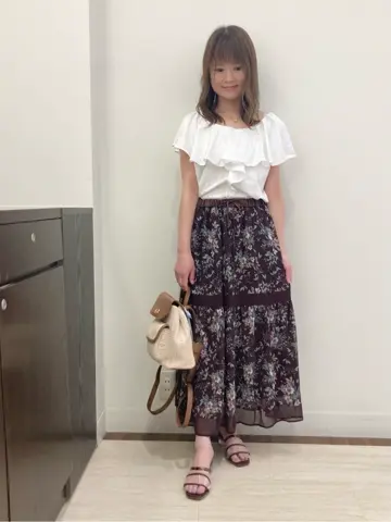 Feroux スタッフ コーディネート画像