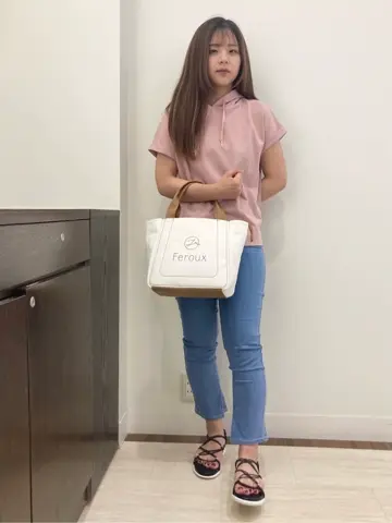 Feroux スタッフ コーディネート画像