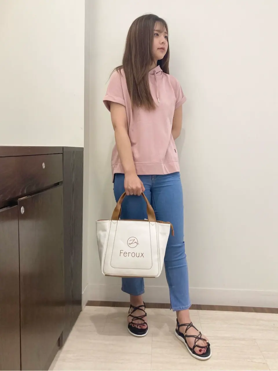 Feroux スタッフ コーディネート画像