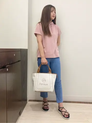 Feroux スタッフ コーディネート画像