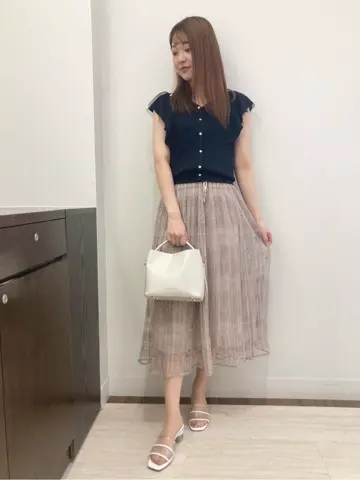 Feroux スタッフ コーディネート画像