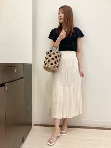 Feroux スタッフ コーディネート画像