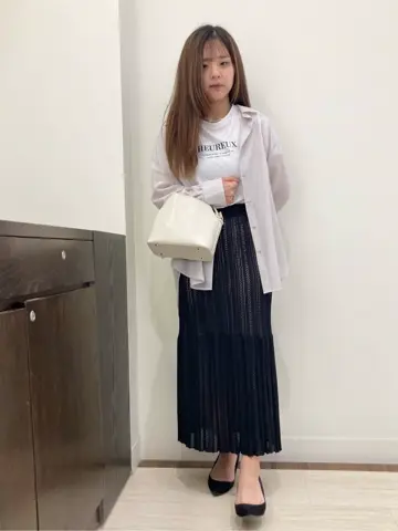 Feroux スタッフ コーディネート画像