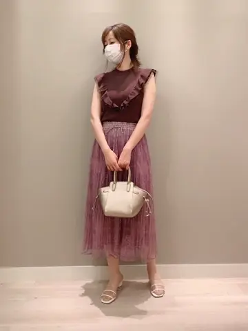 Feroux スタッフ コーディネート画像