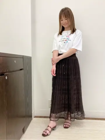 Feroux スタッフ コーディネート画像