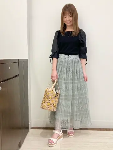 Feroux スタッフ コーディネート画像