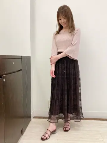 Feroux スタッフ コーディネート画像