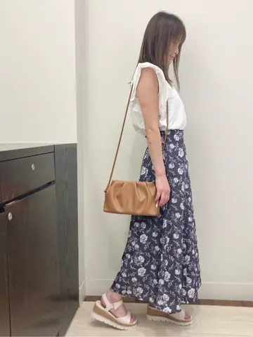 Feroux スタッフ コーディネート画像