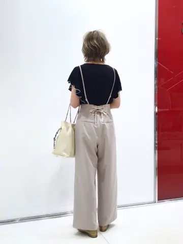 Feroux スタッフ コーディネート画像