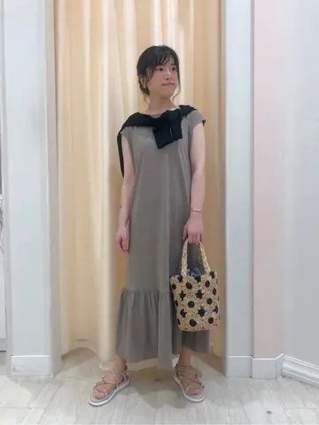 Feroux スタッフ コーディネート画像