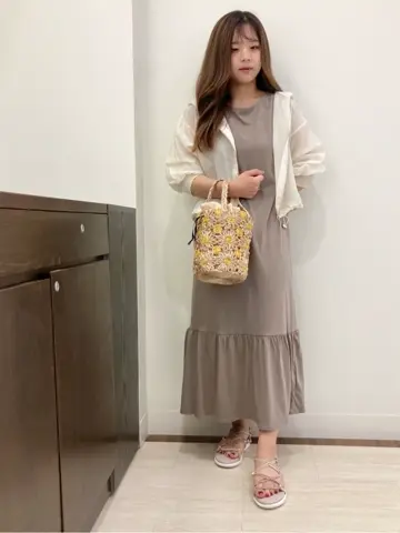 Feroux スタッフ コーディネート画像