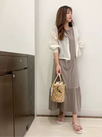 Feroux スタッフ コーディネート画像