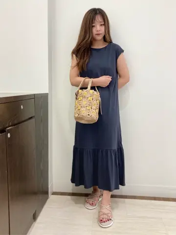 Feroux スタッフ コーディネート画像