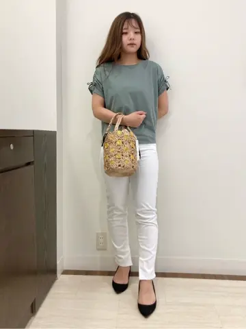 Feroux スタッフ コーディネート画像