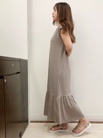 Feroux スタッフ コーディネート画像