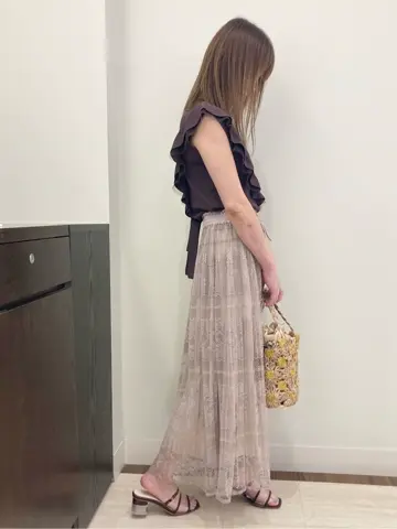 Feroux スタッフ コーディネート画像