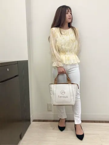 Feroux スタッフ コーディネート画像