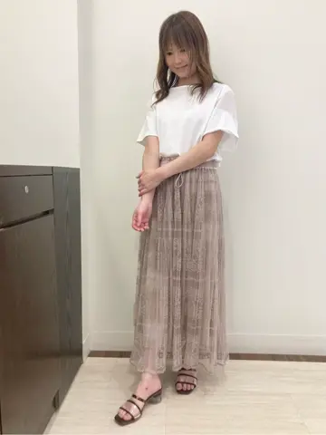 Feroux スタッフ コーディネート画像