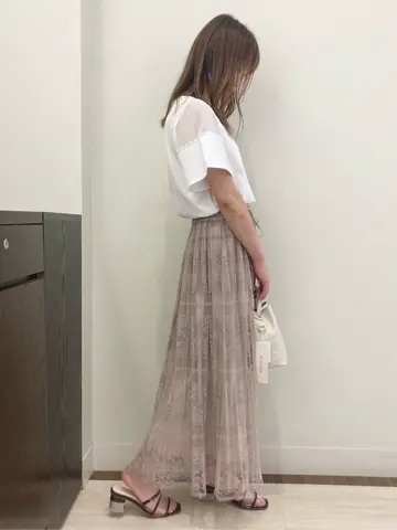 Feroux スタッフ コーディネート画像