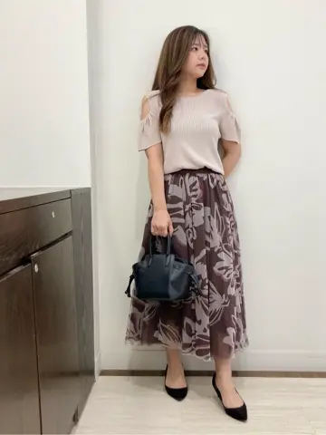 Feroux スタッフ コーディネート画像