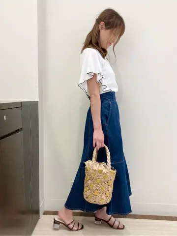 Feroux スタッフ コーディネート画像