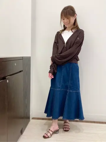 Feroux スタッフ コーディネート画像