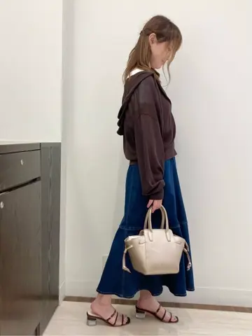 Feroux スタッフ コーディネート画像