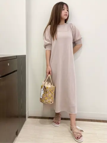 Feroux スタッフ コーディネート画像