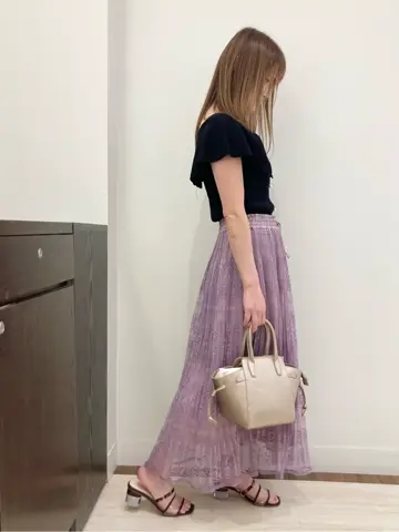 Feroux スタッフ コーディネート画像