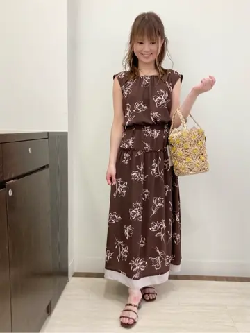 Feroux スタッフ コーディネート画像