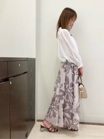 Feroux スタッフ コーディネート画像