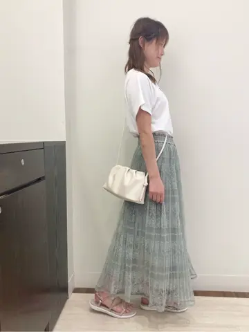 Feroux スタッフ コーディネート画像