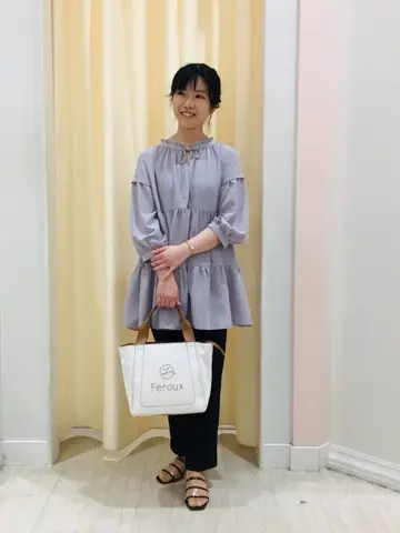 Feroux スタッフ コーディネート画像