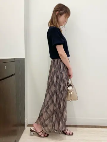 Feroux スタッフ コーディネート画像