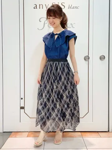 Feroux スタッフ コーディネート画像