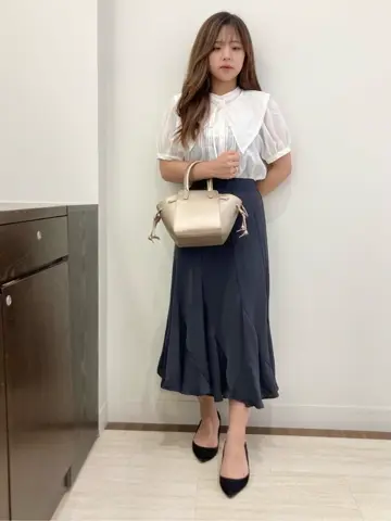 Feroux スタッフ コーディネート画像