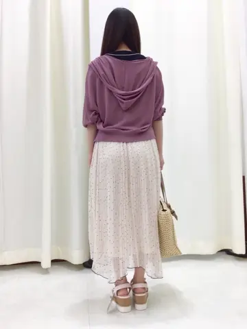 Feroux スタッフ コーディネート画像