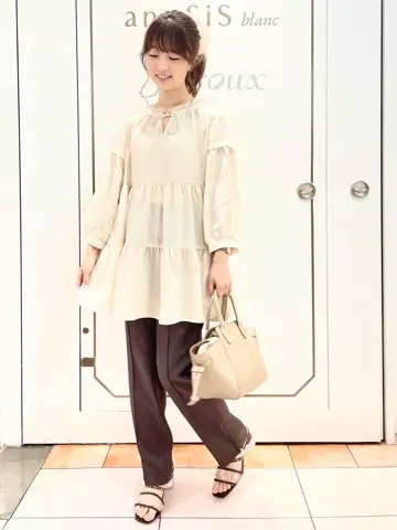 Feroux スタッフ コーディネート画像