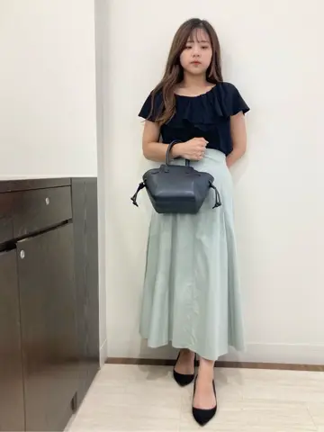 Feroux スタッフ コーディネート画像