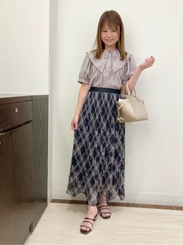 Feroux スタッフ コーディネート画像