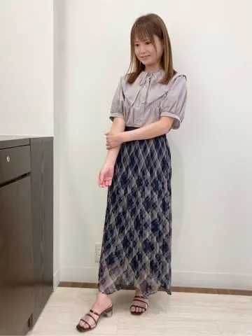 Feroux スタッフ コーディネート画像