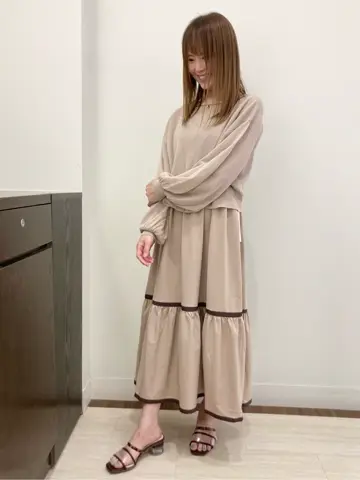 Feroux スタッフ コーディネート画像