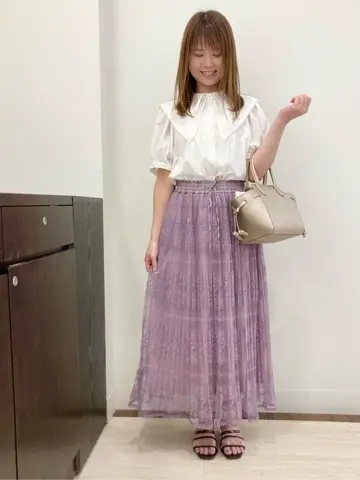 Feroux スタッフ コーディネート画像