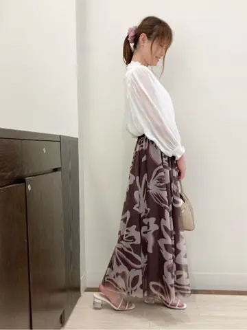 Feroux スタッフ コーディネート画像